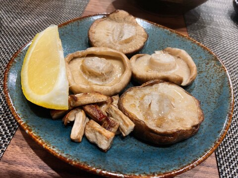 フライパンで！焼きしいたけ